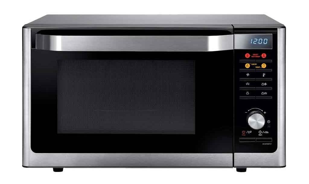 Powerful 2000w oven toaster grill, 36-litre capacity, easy-to-use for baking, roasting, broiling